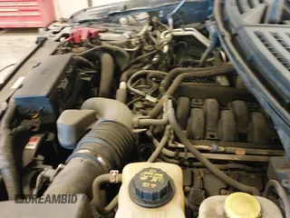 ✅ 2014 Ford F-150 XL • VIN: 1FTFX1EF2EFA83749 • Lot: 43586398. Wystawiony na IAAI z przebiegiem 226 947 mil. Bezpłatny archiwum sprzedaży aukcyjnych z USA i szczegółowy raport historii pojazdu na DreamBid. Zdjęcie 19.