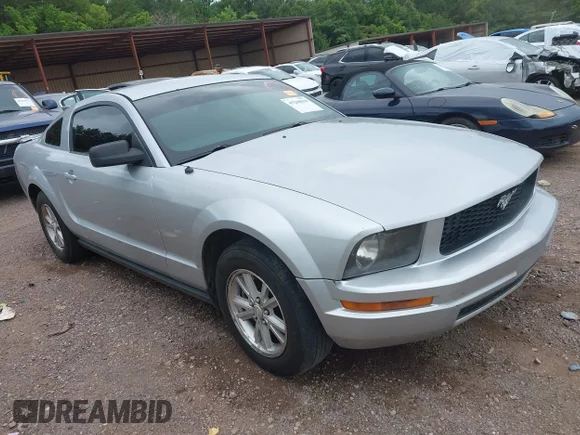 2007 Ford Mustang Deluxe