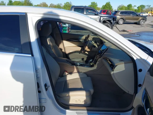 ✅ 2015 Cadillac ATS Luxury AWD • VIN: 1G6AH5RX9F0106517 • Lot: 44994473. Wystawiony na IAAI z przebiegiem 103 658 mil. Bezpłatny archiwum sprzedaży aukcyjnych z USA i szczegółowy raport historii pojazdu na DreamBid. Zdjęcie 5.