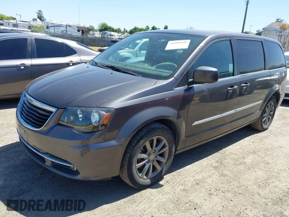 ✅ 2015 Chrysler Town & Country S • VIN: 2C4RC1HG3FR597021 • Lot: 44908848. Wystawiony na IAAI z przebiegiem 133 291 mil. Bezpłatny archiwum sprzedaży aukcyjnych z USA i szczegółowy raport historii pojazdu na DreamBid. Zdjęcie 2.