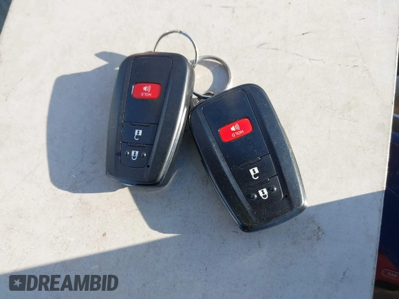✅ 2017 Toyota Prius Three Touring • VIN: JTDKARFU7H3038369 • Lot: 43909577. Wystawiony na IAAI z przebiegiem 135 024 mil. Bezpłatny archiwum sprzedaży aukcyjnych z USA i szczegółowy raport historii pojazdu na DreamBid. Zdjęcie 11.