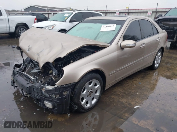 ✅ 2005 Mercedes-Benz C 320 • VIN: WDBRF64J65F576240 • Lot: 41446413. Wystawiony na IAAI z przebiegiem 68 000 mil. Bezpłatny archiwum sprzedaży aukcyjnych z USA i szczegółowy raport historii pojazdu na DreamBid. Zdjęcie 2.