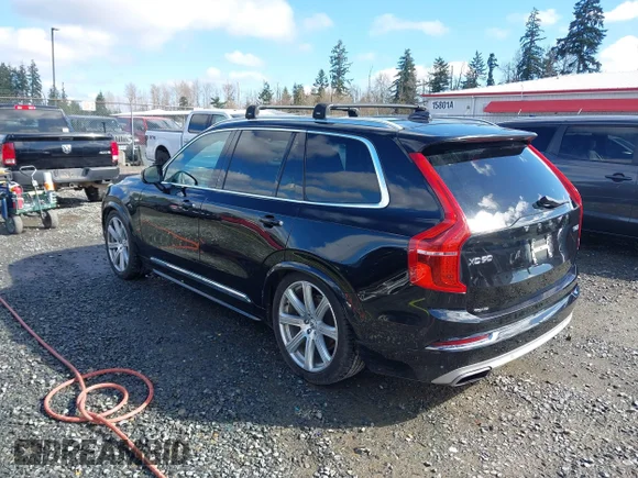 ✅ 2016 Volvo XC90 • VIN: YV4A22PN6G1002493 • Lot: 44714447. Wystawiony na IAAI z przebiegiem 101 704 mil. Bezpłatny archiwum sprzedaży aukcyjnych z USA i szczegółowy raport historii pojazdu na DreamBid. Zdjęcie 3.