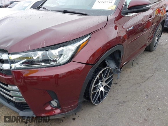 ✅ 2018 Toyota Highlander Hybrid Limited • VIN: 5TDDGRFHXJS038879 • Lot: 41745794. Wystawiony na IAAI z przebiegiem Nie podano. Bezpłatny archiwum sprzedaży aukcyjnych z USA i szczegółowy raport historii pojazdu na DreamBid. Zdjęcie 6.