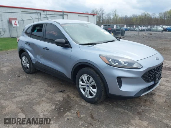 ✅ 2022 Ford Escape S • VIN: 1FMCU9F60NUA94278 • Lot: 44882367. Wystawiony na IAAI z przebiegiem 52 220 mil. Bezpłatny archiwum sprzedaży aukcyjnych z USA i szczegółowy raport historii pojazdu na DreamBid. Zdjęcie 1.