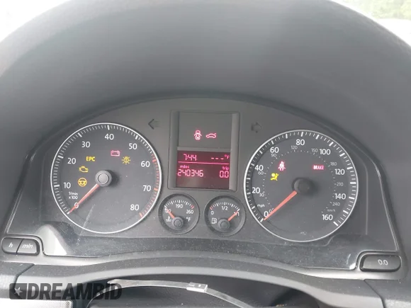 ✅ 2007 Volkswagen Rabbit • VIN: WVWAR71K27W021281 • Лот: 45000457. Опубліковано раніше на IAAI з пробігом 240 346 миль. Безкоштовний доступ до архіву аукціонних продажів зі США та докладний звіт про історію автомобіля на DreamBid. Зображення 7.