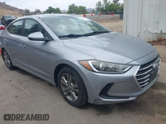 ✅ 2017 Hyundai Elantra SE • VIN: 5NPD84LF2HH197866 • Lot: 45520031. Wystawiony na IAAI z przebiegiem 97 200 mil. Bezpłatny archiwum sprzedaży aukcyjnych z USA i szczegółowy raport historii pojazdu na DreamBid. Zdjęcie 1.