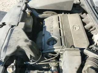 ✅ 2004 Lexus RX 330 • VIN: JTJGA31U840007036 • Lot: 43379254. Listed on IAAI with 213,383 mi. Free auction sales archive from the USA and detailed vehicle history report at DreamBid. Image 12.