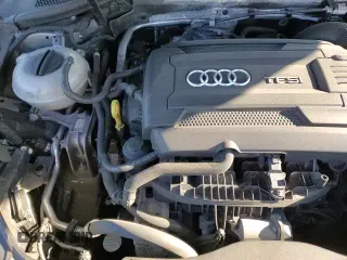 ✅ 2016 Audi A3 Prestige • VIN: WAUK8GFF9G1020383 • Лот: 84548784. Опубликован ранее на Copart с пробегом 91 975 миль. Бесплатный доступ к архиву аукционных продаж из США и подробный отчёт об истории автомобиля на DreamBid. Изображение 14.