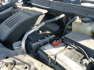 ✅ 2015 Chevrolet Captiva Sport LTZ • VIN: 3GNAL4EK2FS530864 • Lot: 41585277. Wystawiony na IAAI z przebiegiem 136 873 mil. Bezpłatny archiwum sprzedaży aukcyjnych z USA i szczegółowy raport historii pojazdu na DreamBid. Zdjęcie 19.