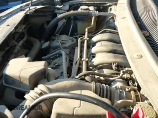 ✅ 2018 Ford Explorer XLT • VIN: 1FM5K7D83JGC25445 • Lot: 43302004. Wystawiony na IAAI z przebiegiem 94 127 mil. Bezpłatny archiwum sprzedaży aukcyjnych z USA i szczegółowy raport historii pojazdu na DreamBid. Zdjęcie 19.