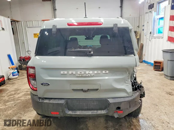 ✅ 2023 Ford Bronco Sport Big Bend • VIN: 3FMCR9B63PRE28093 • Lot: 76798865. Wystawiony na Copart z przebiegiem 26 092 mil. Bezpłatny archiwum sprzedaży aukcyjnych z USA i szczegółowy raport historii pojazdu na DreamBid. Zdjęcie 6.