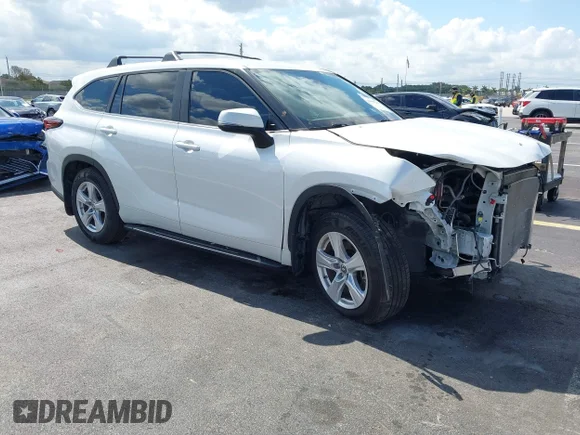 ✅ 2024 Toyota Highlander XLE • VIN: 5TDKDRAH4RS537700 • Лот: 44990791. Опубліковано раніше на IAAI з пробігом 76 448 миль. Безкоштовний доступ до архіву аукціонних продажів зі США та докладний звіт про історію автомобіля на DreamBid. Зображення 1.