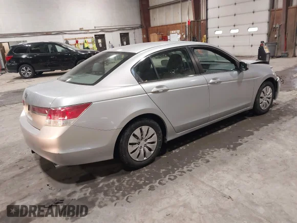 ✅ 2012 Honda Accord LX • VIN: 1HGCP2F30CA242695 • Lot: 44350727. Wystawiony na IAAI z przebiegiem 122 326 mil. Bezpłatny archiwum sprzedaży aukcyjnych z USA i szczegółowy raport historii pojazdu na DreamBid. Zdjęcie 4.