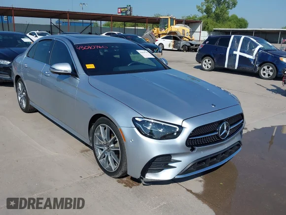 ✅ 2022 Mercedes-Benz E 350 • VIN: W1KZF8EB3NB010117 • Lot: 43010760. Listed on IAAI with 35,172 mi. Free auction sales archive from the USA and detailed vehicle history report at DreamBid. Image 1.