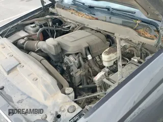 ✅ 2015 Chevrolet Silverado 2500HD LT • VIN: 1GC1KVEG2FF610053 • Lot: 43469299. Listed on IAAI with 173,702 mi. Free auction sales archive from the USA and detailed vehicle history report at DreamBid. Image 22.