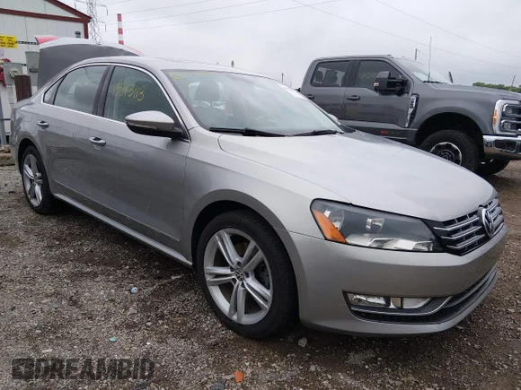 ✅ 2012 Volkswagen Passat SEL Premium • VIN: 1VWCM7A3XCC059902 • Лот: 45313113. Опубліковано раніше на IAAI з пробігом 182 418 миль. Безкоштовний доступ до архіву аукціонних продажів зі США та докладний звіт про історію автомобіля на DreamBid. Зображення 1.