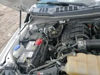 ✅ 2018 Ford F-150 XL • VIN: 1FTEW1EB6JKF63614 • Lot: 64200295. Wystawiony na Copart z przebiegiem 48 809 mil. Bezpłatny archiwum sprzedaży aukcyjnych z USA i szczegółowy raport historii pojazdu na DreamBid. Zdjęcie 13.