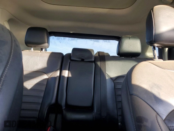✅ 2015 Ford Edge SEL • VIN: 2FMTK4J82FBB33008 • Lot: 76731815. Wystawiony na Copart z przebiegiem 137 742 mil. Bezpłatny archiwum sprzedaży aukcyjnych z USA i szczegółowy raport historii pojazdu na DreamBid. Zdjęcie 10.