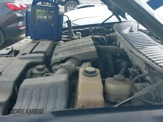 ✅ 2008 Lincoln Navigator • VIN: 5LMFL27588LJ14958 • Lot: 41917560. Wystawiony na IAAI z przebiegiem 172 001 mil. Bezpłatny archiwum sprzedaży aukcyjnych z USA i szczegółowy raport historii pojazdu na DreamBid. Zdjęcie 19.