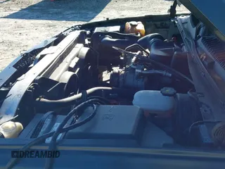 ✅ 2005 Chevrolet Silverado 1500 Work Truck • VIN: 1GCEC14X75Z272090 • Lot: 43622348. Wystawiony na IAAI z przebiegiem 187 161 mil. Bezpłatny archiwum sprzedaży aukcyjnych z USA i szczegółowy raport historii pojazdu na DreamBid. Zdjęcie 13.