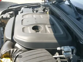 ✅ 2019 Jeep Grand Cherokee Overland • VIN: 1C4RJFCG4KC833897 • Lot: 42885264. Wystawiony na IAAI z przebiegiem 68 890 mil. Bezpłatny archiwum sprzedaży aukcyjnych z USA i szczegółowy raport historii pojazdu na DreamBid. Zdjęcie 19.