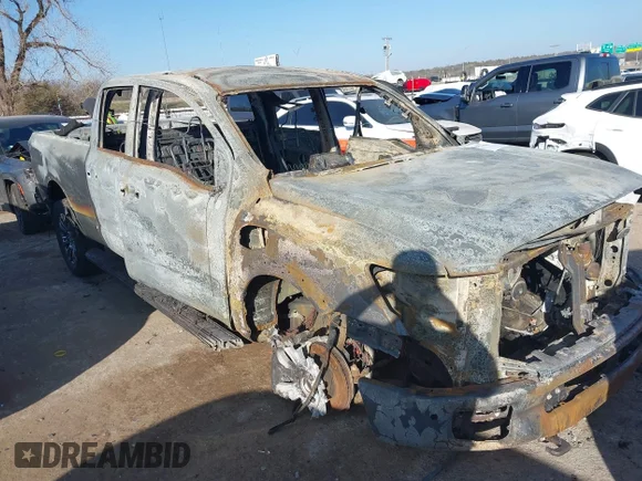 ✅ 2018 Nissan Titan Pro-4X • VIN: 1N6BA1F49JN521600 • Lot: 43961068. Wystawiony na IAAI z przebiegiem Nie podano. Bezpłatny archiwum sprzedaży aukcyjnych z USA i szczegółowy raport historii pojazdu na DreamBid. Zdjęcie 1.