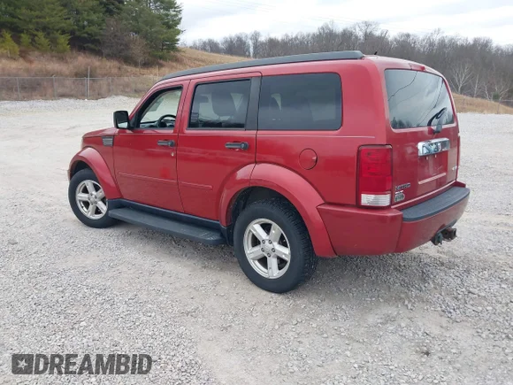 ✅ 2007 Dodge Nitro SLT • VIN: 1D8GU58K67W564217 • Lot: 44021362. Wystawiony na IAAI z przebiegiem 111 605 mil. Bezpłatny archiwum sprzedaży aukcyjnych z USA i szczegółowy raport historii pojazdu na DreamBid. Zdjęcie 3.