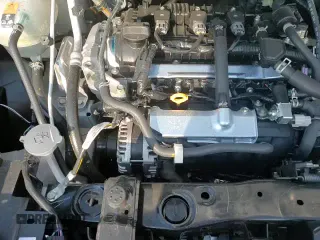 ✅ 2025 Nissan Versa SR • VIN: 3N1CN8FV6SL858873 • Лот: 80736005. Опубликован ранее на Copart с пробегом 3 911 миль. Бесплатный доступ к архиву аукционных продаж из США и подробный отчёт об истории автомобиля на DreamBid. Изображение 15.