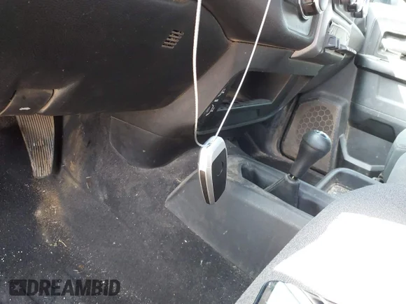 ✅ 2022 Ram 2500 Tradesman • VIN: 3C6UR5HJ8NG166987 • Lot: 42498983. Wystawiony na IAAI z przebiegiem 150 503 mil. Bezpłatny archiwum sprzedaży aukcyjnych z USA i szczegółowy raport historii pojazdu na DreamBid. Zdjęcie 11.