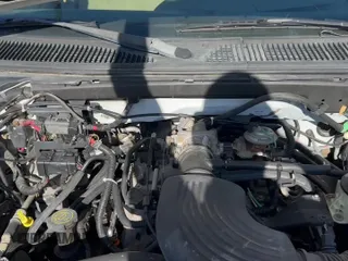 ✅ 1997 Ford F-250 • VIN: 1FTFF2767VND06637 • Lot: 42808881. Listed on IAAI with 256,587 mi. Free auction sales archive from the USA and detailed vehicle history report at DreamBid. Image 16.