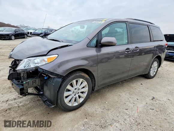 ✅ 2013 Toyota Sienna LE • VIN: 5TDJK3DC0DS061193 • Lot: 46693876. Wystawiony na Copart z przebiegiem 49 223 mil. Bezpłatny archiwum sprzedaży aukcyjnych z USA i szczegółowy raport historii pojazdu na DreamBid. Zdjęcie 1.