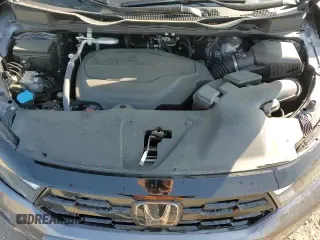 ✅ 2025 Honda Odyssey Elite • VIN: 5FNRL6H94SB012113 • Lot: 82128625. Wystawiony na Copart z przebiegiem 10 023 mil. Bezpłatny archiwum sprzedaży aukcyjnych z USA i szczegółowy raport historii pojazdu na DreamBid. Zdjęcie 16.