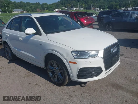 ✅ 2018 Audi Q3 Premium • VIN: WA1BCCFS6JR014230 • Lot: 42745008. Wystawiony na IAAI z przebiegiem 131 417 mil. Bezpłatny archiwum sprzedaży aukcyjnych z USA i szczegółowy raport historii pojazdu na DreamBid. Zdjęcie 1.