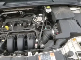 ✅ 2018 Ford Focus Titanium • VIN: 1FADP3J25JL202210 • Lot: 91066645. Wystawiony na Copart z przebiegiem 90 503 mil. Bezpłatny archiwum sprzedaży aukcyjnych z USA i szczegółowy raport historii pojazdu na DreamBid. Zdjęcie 13.