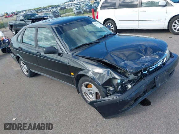 ✅ 1999 Saab 9-3 • VIN: YS3DD58N5X2078025 • Лот: 43038768. Опубліковано раніше на IAAI з пробігом 139 685 миль. Безкоштовний доступ до архіву аукціонних продажів зі США та докладний звіт про історію автомобіля на DreamBid. Зображення 1.