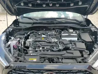 ✅ 2025 Toyota Corolla Cross L • VIN: 7MUAAAAG7SV120371 • Lot: 81569725. Wystawiony na Copart z przebiegiem 7 593 mil. Bezpłatny archiwum sprzedaży aukcyjnych z USA i szczegółowy raport historii pojazdu na DreamBid. Zdjęcie 16.