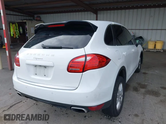 ✅ 2014 Porsche Cayenne • VIN: WP1AA2A27ELA91849 • Lot: 42827590. Wystawiony na IAAI z przebiegiem 134 082 mil. Bezpłatny archiwum sprzedaży aukcyjnych z USA i szczegółowy raport historii pojazdu na DreamBid. Zdjęcie 4.