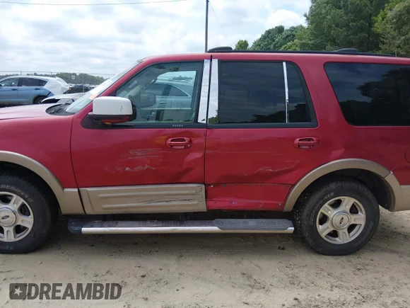 ✅ 2004 Ford Expedition Eddie Bauer • VIN: 1FMPU17LX4LB41151 • Lot: 45262551. Wystawiony na IAAI z przebiegiem 230 013 mil. Bezpłatny archiwum sprzedaży aukcyjnych z USA i szczegółowy raport historii pojazdu na DreamBid. Zdjęcie 6.