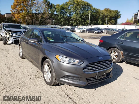 ✅ 2015 Ford Fusion SE • VIN: 3FA6P0H71FR165920 • Lot: 64359432. Wystawiony na Copart z przebiegiem 76 173 mil. Bezpłatny archiwum sprzedaży aukcyjnych z USA i szczegółowy raport historii pojazdu na DreamBid. Zdjęcie 1.