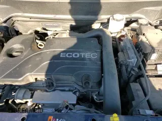 ✅ 2020 Chevrolet Equinox LT • VIN: 3GNAXJEV0LL152854 • Lot: 82378545. Wystawiony na Copart z przebiegiem 89 812 mil. Bezpłatny archiwum sprzedaży aukcyjnych z USA i szczegółowy raport historii pojazdu na DreamBid. Zdjęcie 16.