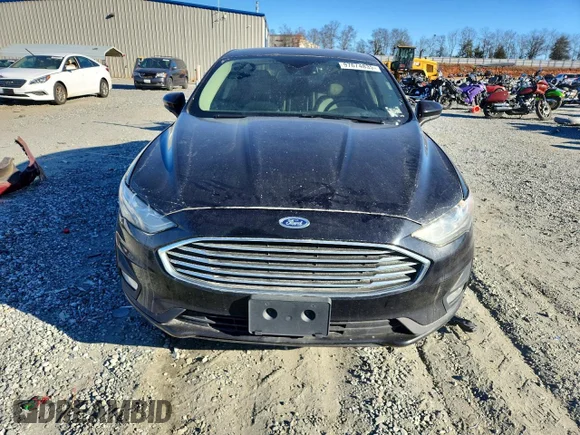 ✅ 2020 Ford Fusion SE • VIN: 3FA6P0HD1LR155423 • Лот: 97674835. Опубліковано раніше на Copart з пробігом 139 289 миль. Безкоштовний доступ до архіву аукціонних продажів зі США та докладний звіт про історію автомобіля на DreamBid. Зображення 5.