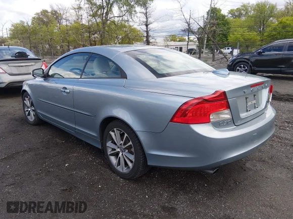 ✅ 2011 Volvo C70 • VIN: YV1672MC9BJ114981 • Лот: 45014224. Опубліковано раніше на IAAI з пробігом 118 822 миль. Безкоштовний доступ до архіву аукціонних продажів зі США та докладний звіт про історію автомобіля на DreamBid. Зображення 3.