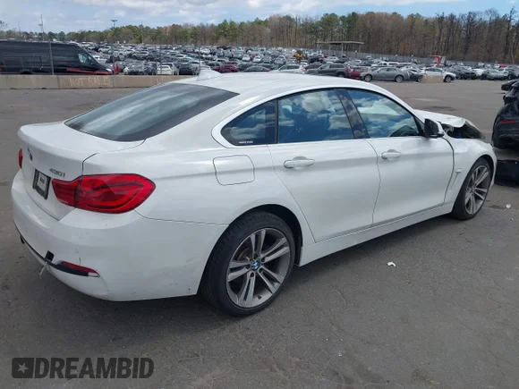 ✅ 2019 BMW 4 Series 430i xDrive • VIN: WBA4J3C54KBL09448 • Lot: 44908798. Wystawiony na IAAI z przebiegiem 56 663 mil. Bezpłatny archiwum sprzedaży aukcyjnych z USA i szczegółowy raport historii pojazdu na DreamBid. Zdjęcie 4.