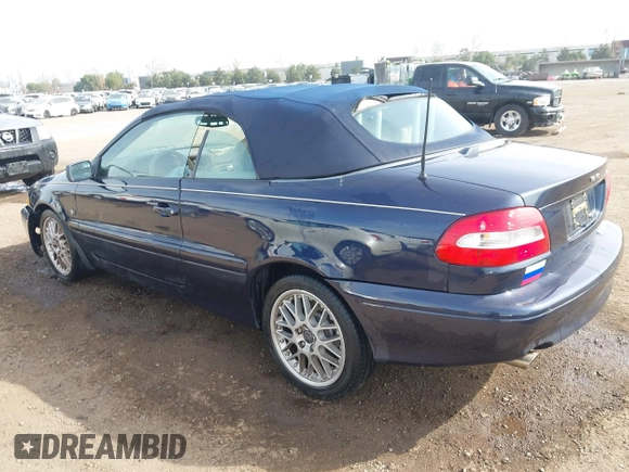 ✅ 2004 Volvo C70 • VIN: YV1NC63D74J048670 • Lot: 44355037. Wystawiony na IAAI z przebiegiem 69 477 mil. Bezpłatny archiwum sprzedaży aukcyjnych z USA i szczegółowy raport historii pojazdu na DreamBid. Zdjęcie 3.