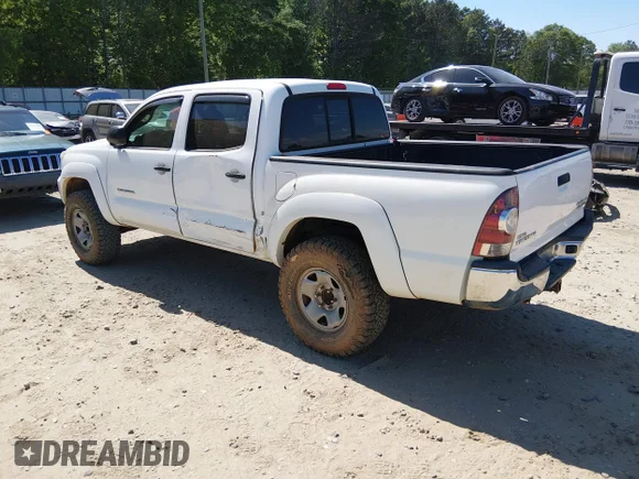 ✅ 2013 Toyota Tacoma PreRunner • VIN: 5TFJU4GN8DX038879 • Lot: 44906301. Wystawiony na IAAI z przebiegiem 168 849 mil. Bezpłatny archiwum sprzedaży aukcyjnych z USA i szczegółowy raport historii pojazdu na DreamBid. Zdjęcie 3.