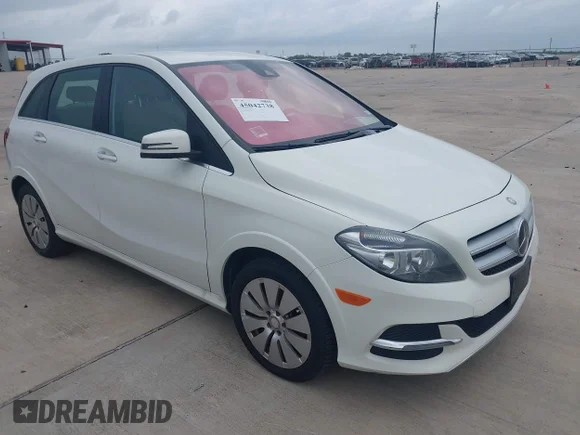 ✅ 2017 Mercedes-Benz B B 250e • VIN: WDDVP9AB0HJ013221 • Lot: 45042738. Wystawiony na IAAI z przebiegiem 73 146 mil. Bezpłatny archiwum sprzedaży aukcyjnych z USA i szczegółowy raport historii pojazdu na DreamBid. Zdjęcie 1.