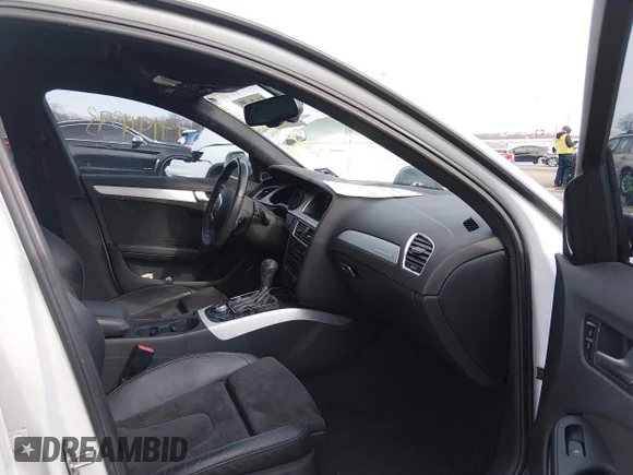 ✅ 2012 Audi A4 Prestige • VIN: WAUKFAFL2CA099849 • Lot: 44194393. Wystawiony na IAAI z przebiegiem 120 671 mil. Bezpłatny archiwum sprzedaży aukcyjnych z USA i szczegółowy raport historii pojazdu na DreamBid. Zdjęcie 5.