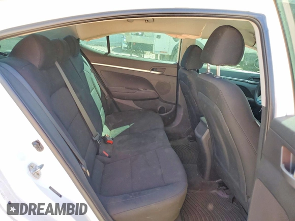 ✅ 2019 Hyundai Elantra SE • VIN: 5NPD74LF5KH476318 • Lot: 46240966. Wystawiony na Copart z przebiegiem 141 020 mil. Bezpłatny archiwum sprzedaży aukcyjnych z USA i szczegółowy raport historii pojazdu na DreamBid. Zdjęcie 10.
