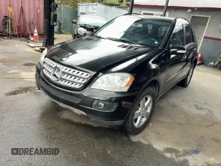 ✅ 2006 Mercedes-Benz M 500 • VIN: 4JGBB75E36A064872 • Lot: 93470955. Wystawiony na Copart z przebiegiem 173 715 mil. Bezpłatny archiwum sprzedaży aukcyjnych z USA i szczegółowy raport historii pojazdu na DreamBid. Zdjęcie 11.